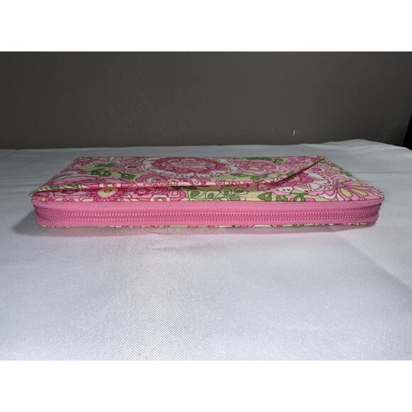 Vera Bradley Travel Organizer Wallet Passport Cards Bills Coins Zip Around Pink - Picture 5 of 11